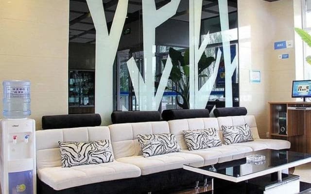 Eaka 365 Hotel North Tianshan Road Branch