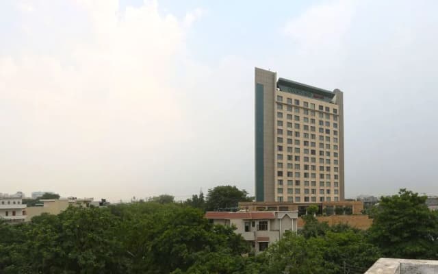 OYO Premium Galleria Market DLF 4