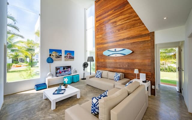 B Blue Beachouses