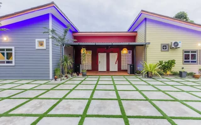 Great 5BR Garden Inn by uBook