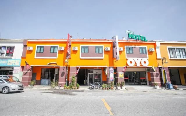 Lumut Hotel by OYO Rooms