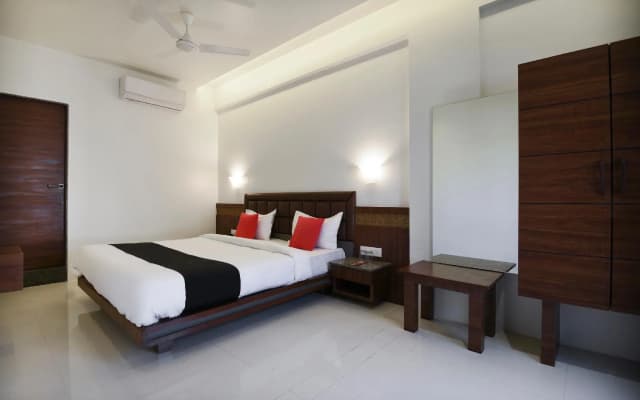 Capital O 70524 Hotel Shreeyash Executive