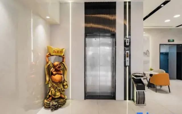 Kaiyue Business Hotel