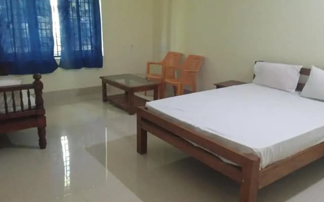 Hotel Alps Residency