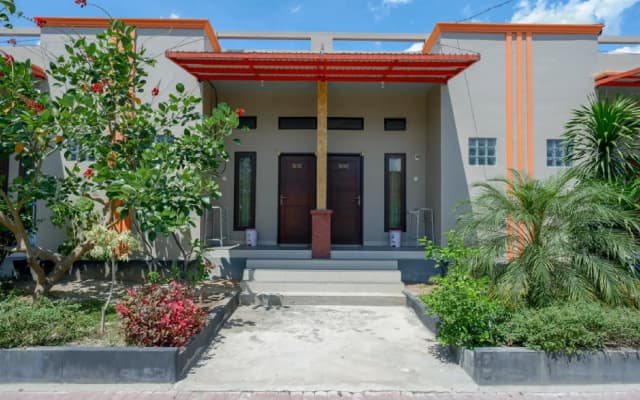 RedDoorz near Taman Makam Pahlawan Tatura