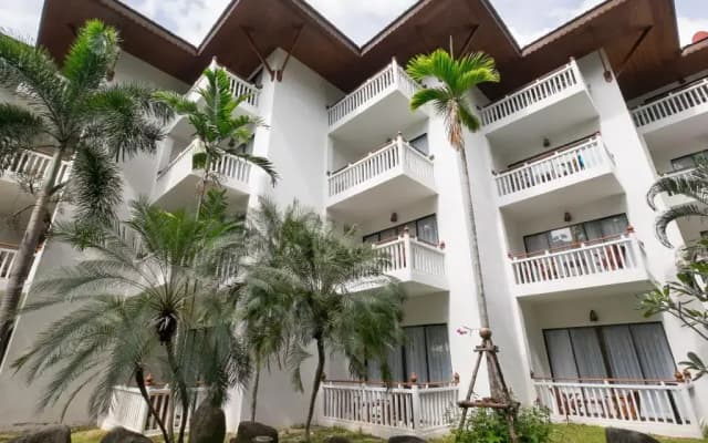 Baan Karonburi Resort