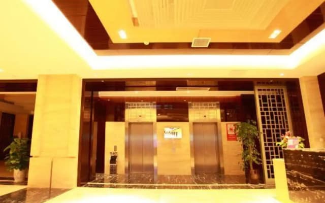 Hualian Hotel Jinan