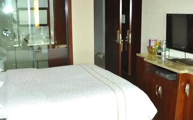 Chunqiu International Hotel - Guangyuan