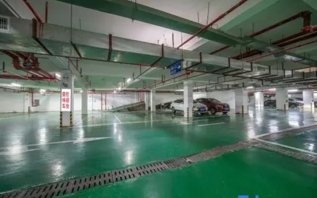 Vienna  International Hotel (Xingyi Jushan Avenue Branch)