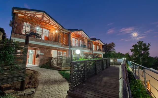 Tembo Guest Lodge