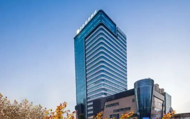 Urumqi Jianguo Palace Hotel
