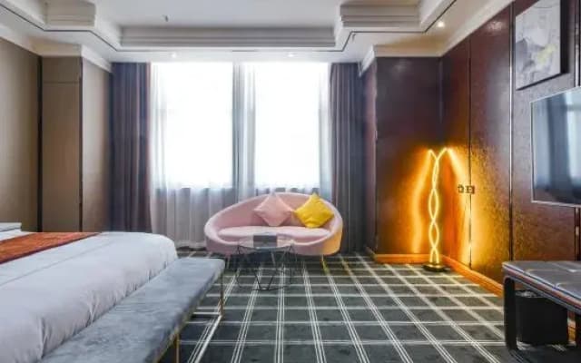 Urumqi Kelang Hotel (Yan'an Park)