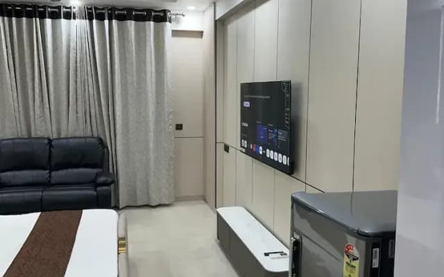Villa Vistosa Omaxe Hazratganj