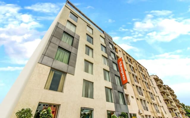 Classio Suites by FabHotel