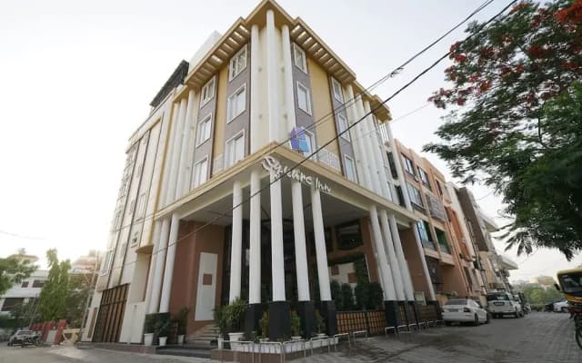 Square Inn