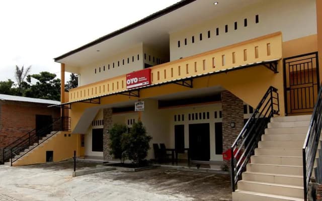 OYO 1694 Pariban Homestay