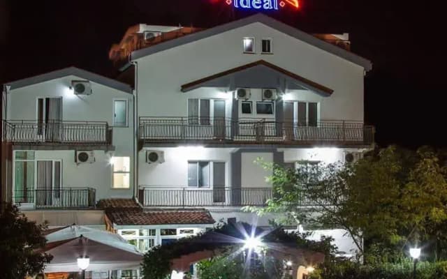 Hotel Ideal