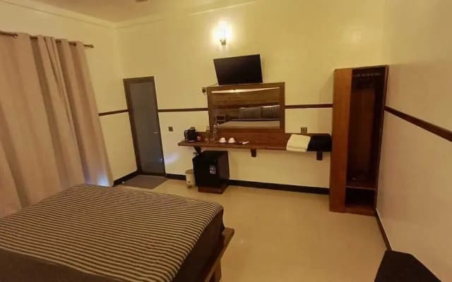 Luk inn at huraa
