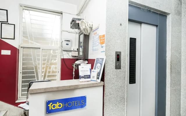 FabHotel Ghosh Villa Guest House
