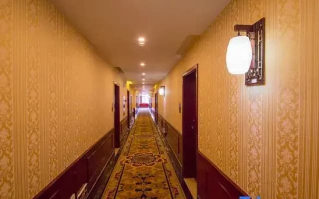 Shangding Hotel