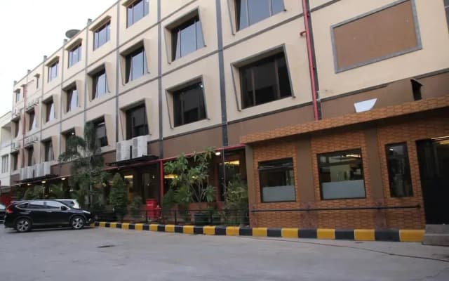 Joe Hotel by RedDoorz