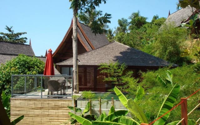 Kupu Kupu Phangan Beach Villas & Spa