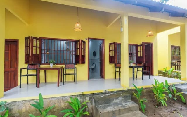 Green Bungalow Garden Resort