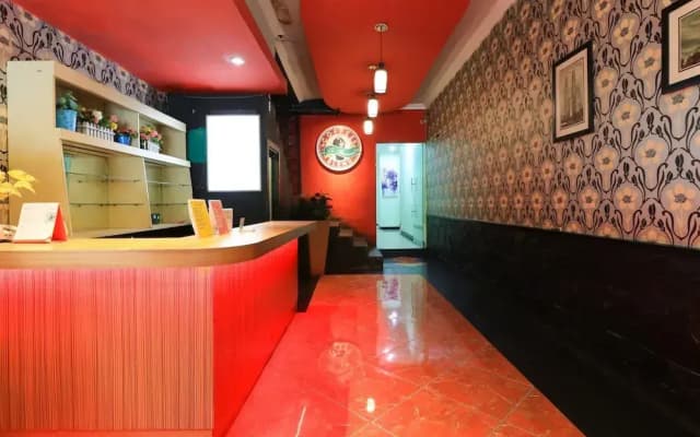 Labuana Homestay & Cafe Garden by ZUZU