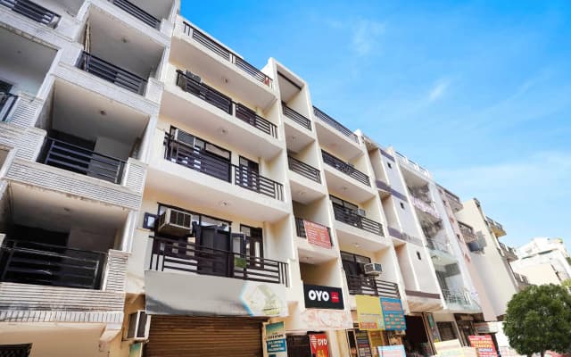 Hotel O R S Residency