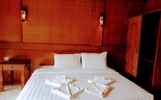 Bow Thong Beach Resort