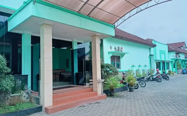 Atrium Resort & Hotel