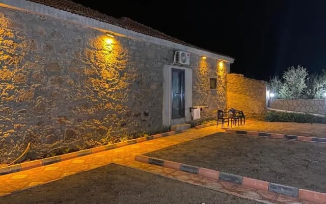Assos Bianca Suites