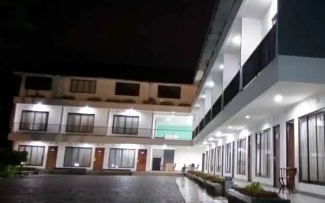 Puncak Village Hotel & Kampung Main Anak