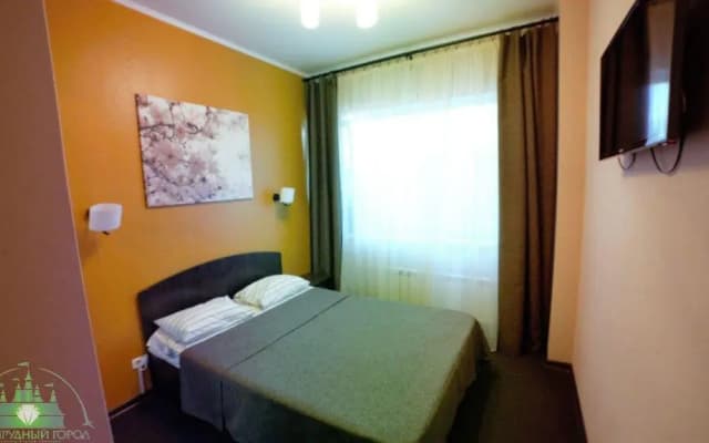 Izumrudnyi Gorod Hotel