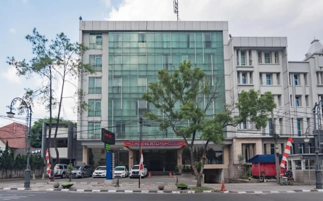 The Newton Hotel