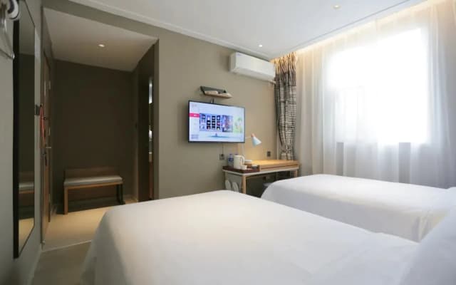 Homeinn · neo (Jinhua Guzicheng Shengli Street)