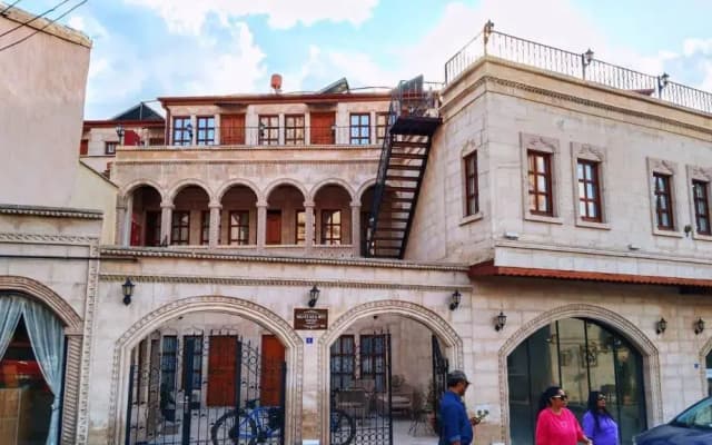 Mustafa Bey Konağı