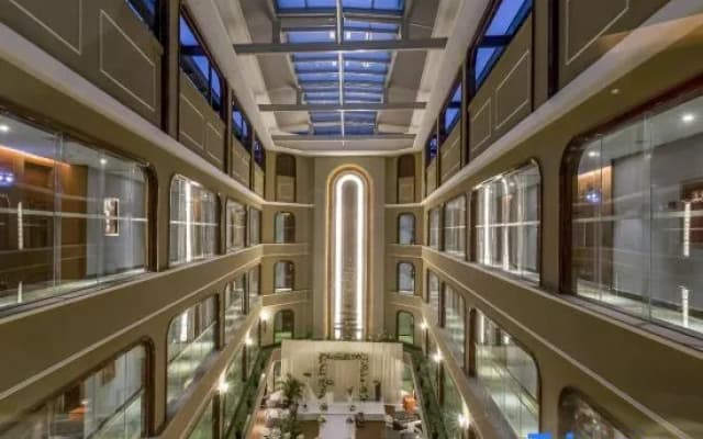 Duhem Century Hotel