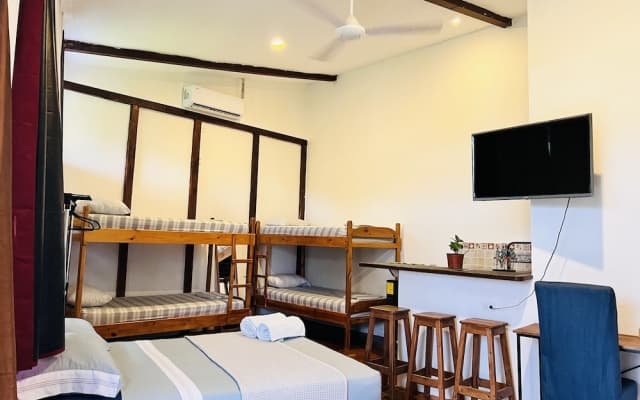 Hotel Adventure Lodge Jaco Beach