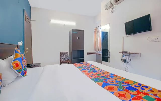 FabExpress Saket Inn
