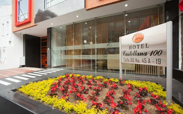 Hotel Castellana 100
