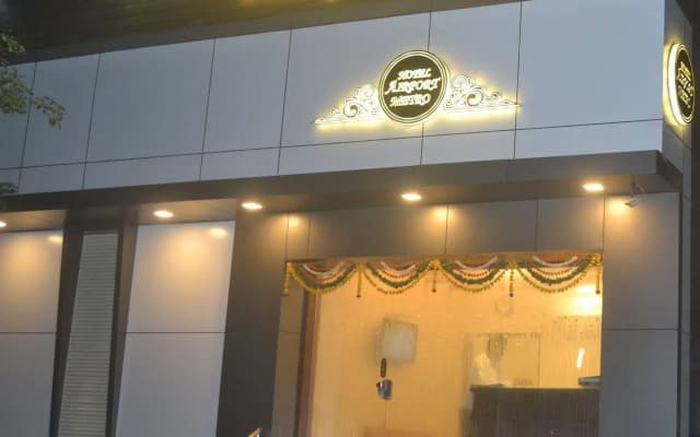 Hotel Airport Metro