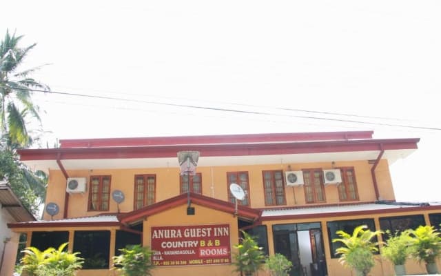 Anura Guest Inn