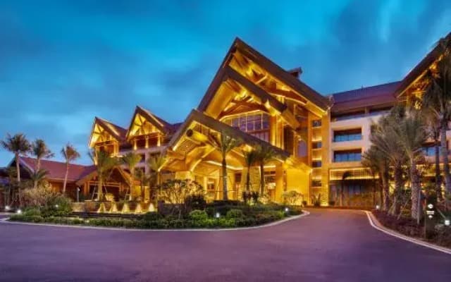 La Fountain Hotel  Resort