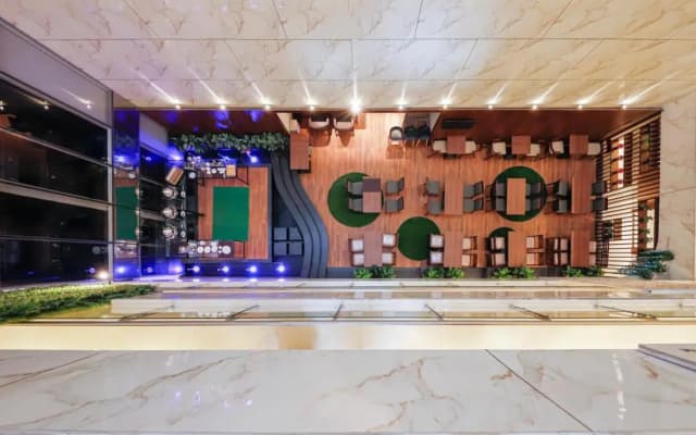 AR Suites Jewels Royale