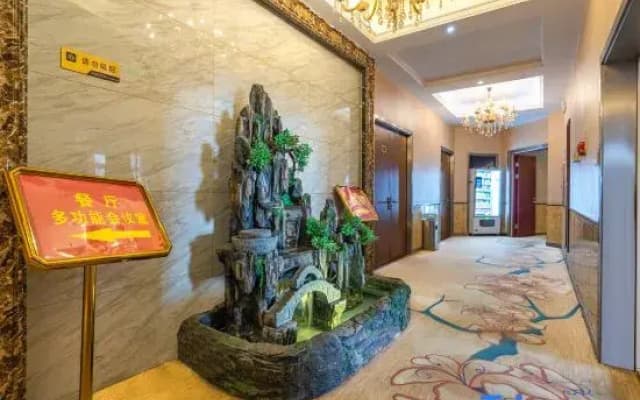 Ziding Longsheng Hotel (Zhengzhou Zijingshan Subway Station Branch)
