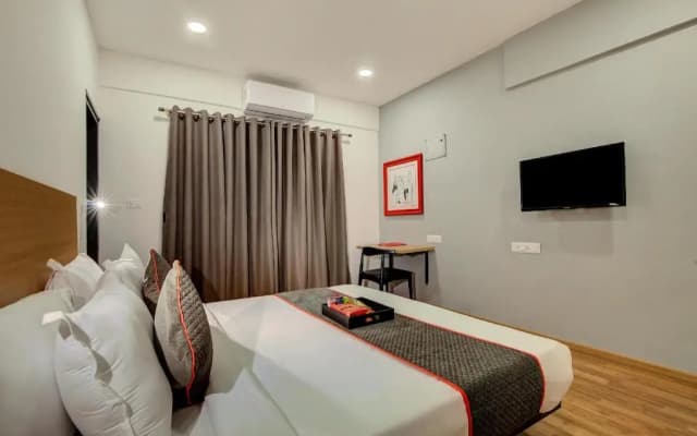 Oyo Townhouse 294 Near Artemis hospital
