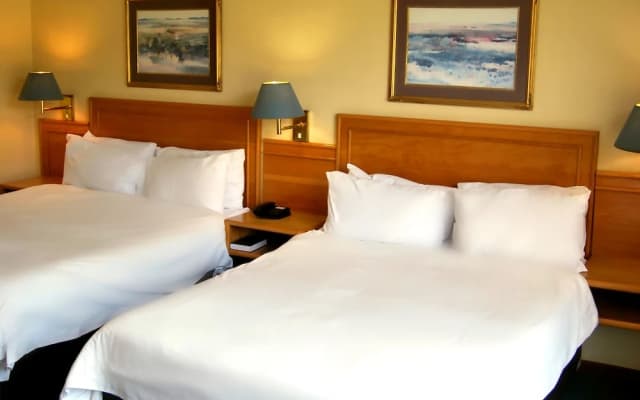 Safari Lodge, Hotel & Convention Centre