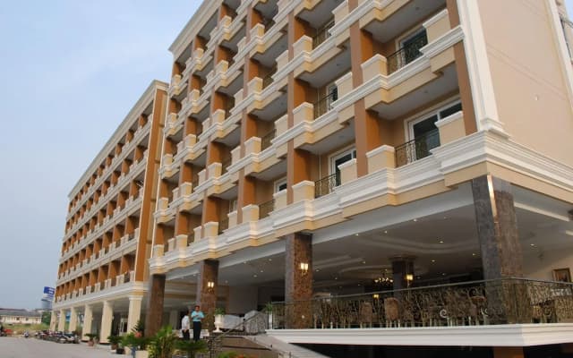 Lk Grand Living Place