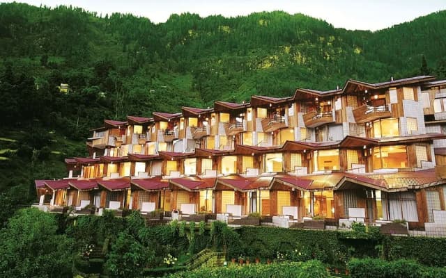 Manu Allaya Spa Resort